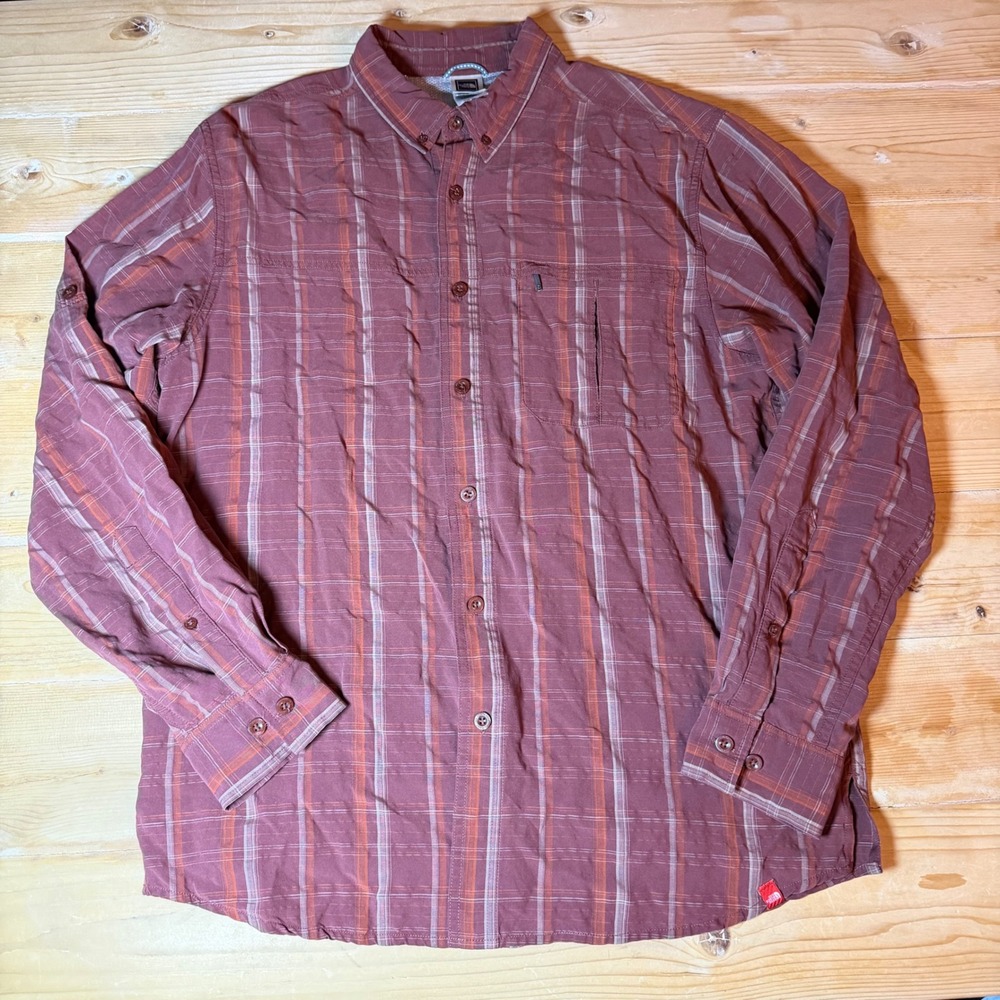 The North Face Mens Plaid Long Sleeve Button Down Shirt Maroon DG857121‎ Large